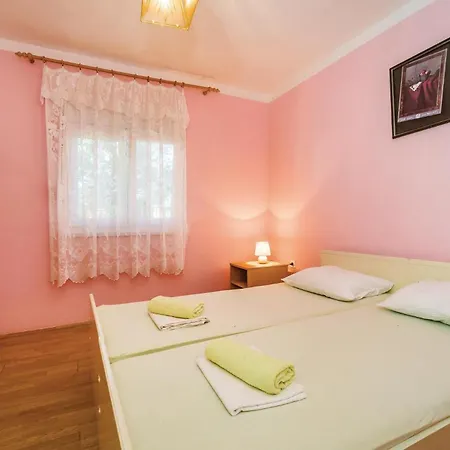 Two-bedroom In * Gornji Karin