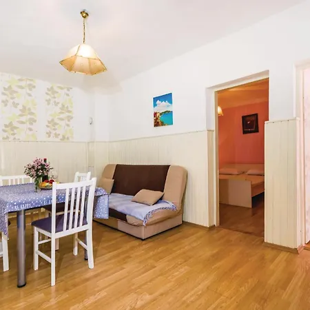 Two-bedroom In * Gornji Karin