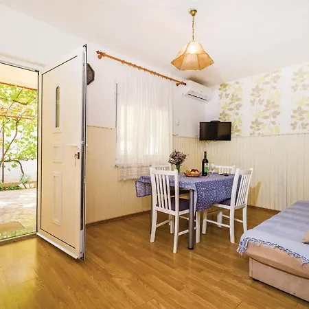 Apartament Two-bedroom In Gornji Karin
